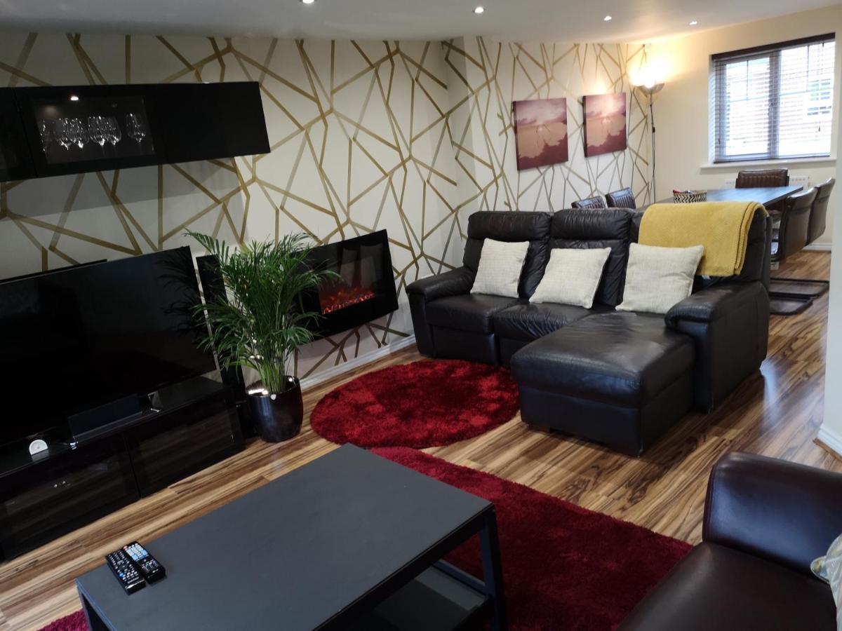 Nightingale Gardens - 4 Bed Detached House - Manchester Apartment Bagian luar foto