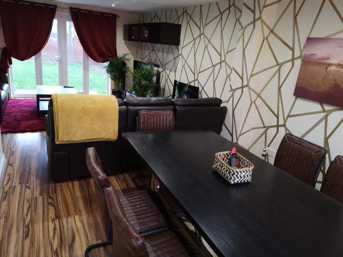 Nightingale Gardens - 4 Bed Detached House - Manchester Apartment Bagian luar foto