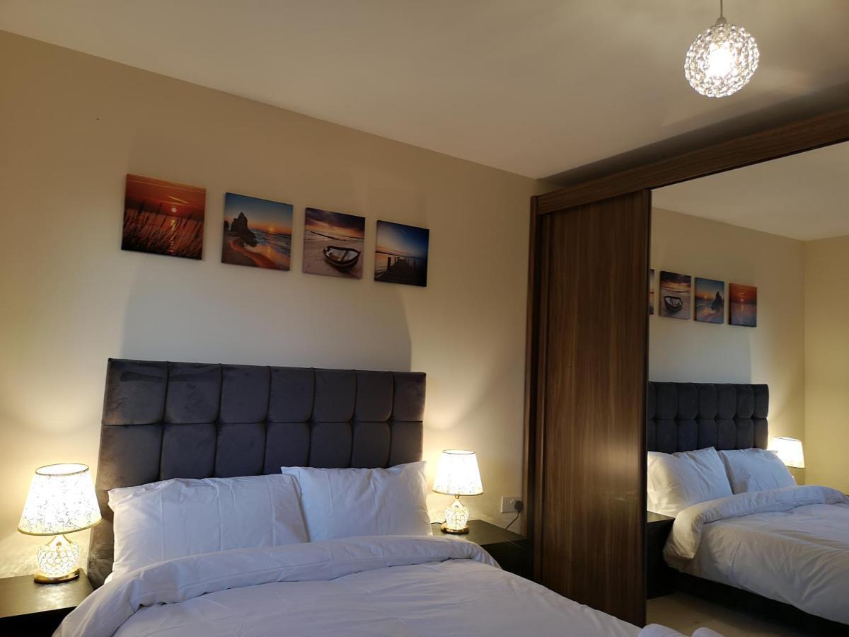 Nightingale Gardens - 4 Bed Detached House - Manchester Apartment Bagian luar foto