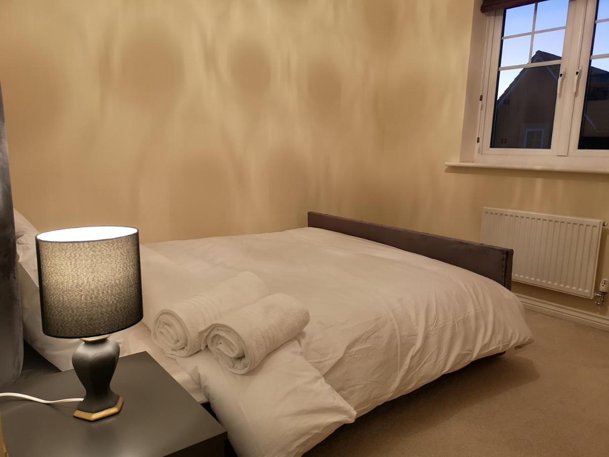 Nightingale Gardens - 4 Bed Detached House - Manchester Apartment Bagian luar foto