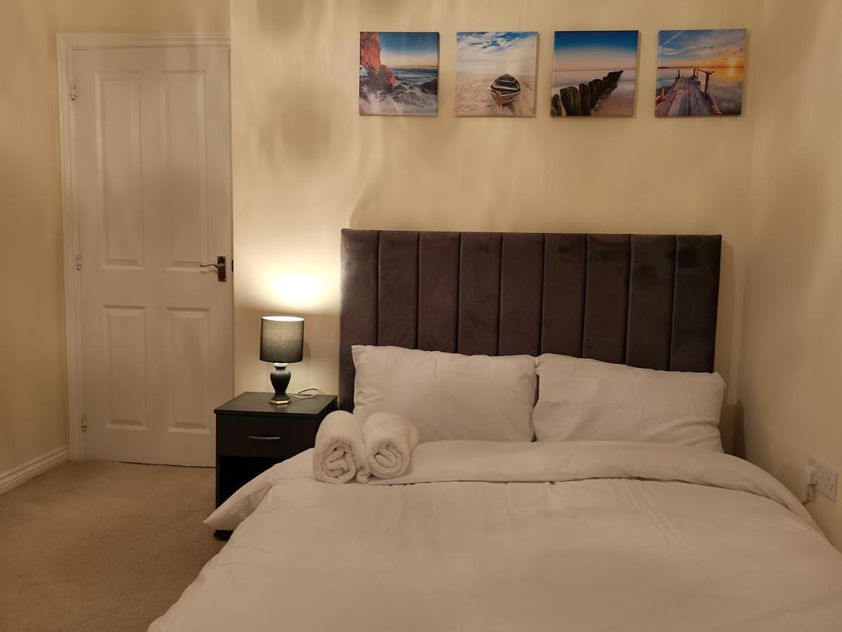 Nightingale Gardens - 4 Bed Detached House - Manchester Apartment Bagian luar foto