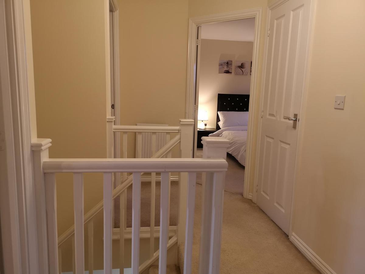 Nightingale Gardens - 4 Bed Detached House - Manchester Apartment Bagian luar foto