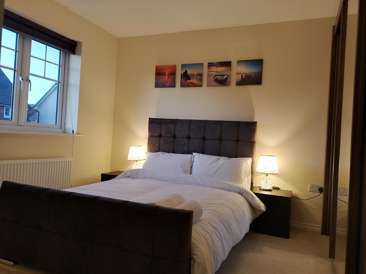 Nightingale Gardens - 4 Bed Detached House - Manchester Apartment Bagian luar foto